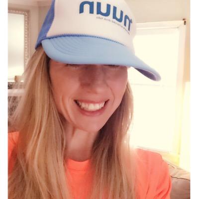 Thirty-something mom of three. Runner, marathoner, and lover of fitness. #FitFluential #SweatPink I run for Team @NuunHydration