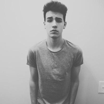 all that matters is jacob and that nash follows me