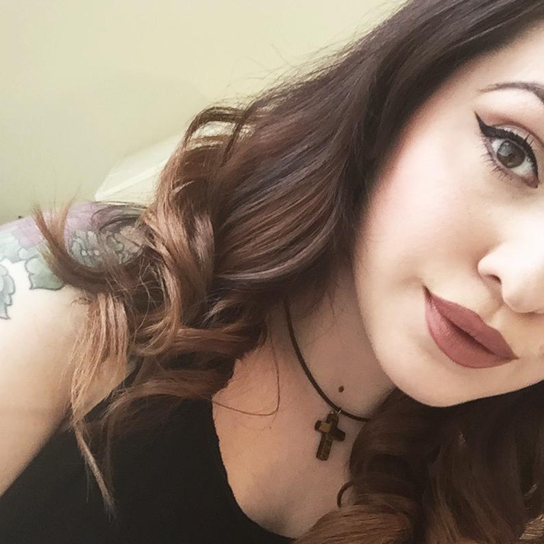 SuzyTorres12's profile picture. professional .Subtly charming beer advocate .here#Certified web enthusiast ... Professional alcohol junkie -