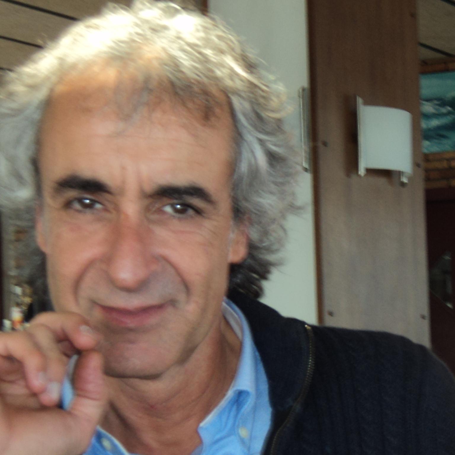 carleslopcon's profile picture. entrenador UEFA PRO,
gaudint de la vida
i, ara SÍ, per dignitat, NO SURRENDER!