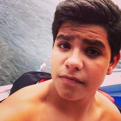 “Não me subestime, às vezes eu me faço de cego para enxergar mais longe.”