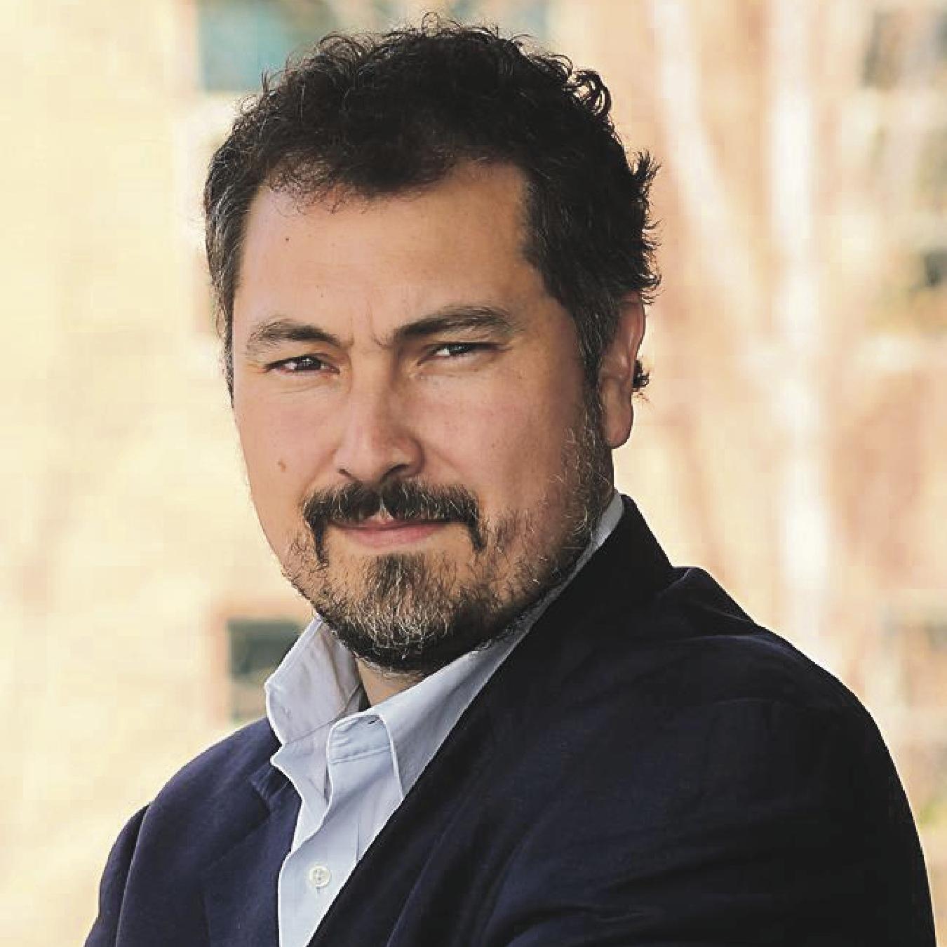 DustinRSEGray's profile picture. Geógrafo de profesión, vinculado actualmente con la Sustentabilidad y Responsabilidad Social. Fuerte vocación y motivación social. Papá baboso por sus niñas