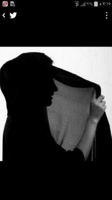 رح وأعتبر كل أحآسيسي معك غلطه 
عآهدت نفـسي عهد مآ عآد أكــررها

.