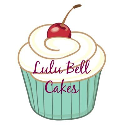 Self taught cake decorator. Making cakes out of my home in Northern Virginia. Handmade fondant decorations, homemade cakes, cupcakes, and cakepops.