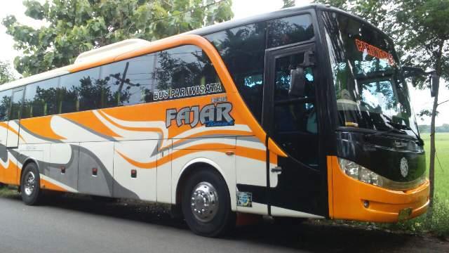 Rental mobil & jasa sopir • PIN 23b76c55 • 083833484885 • Pasuruan
