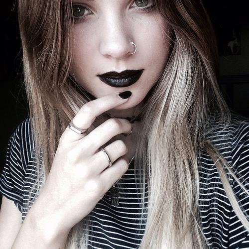 Sassy. Opinionated. I don't sugarcoat. Weak bitches can't stand me. Sam!Girl. Bromance is my thing. I hate slash shippers.