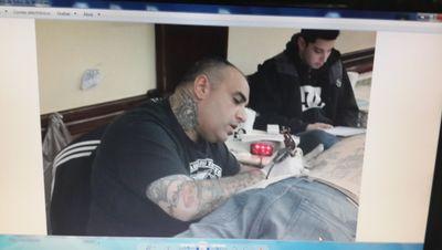 tatuador director en cancerbero tattoo desde 1998