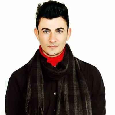 momobarzani's profile picture. 