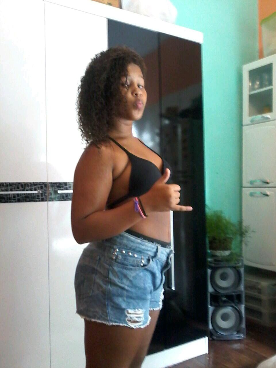 Mulher Inteligente Não Usa Corpo, Usa Mente