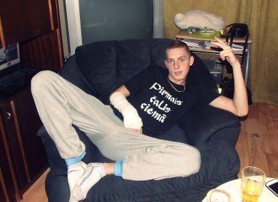 158be1fc7b2a475's profile picture. ...