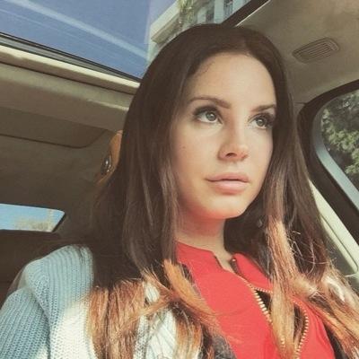 ☪ LANA DEL REY // 16 // ♏