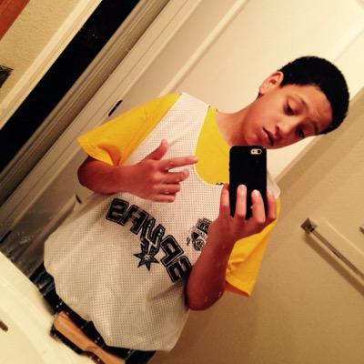 RoyalKyleEdwar1's profile picture. like sports videogames and more