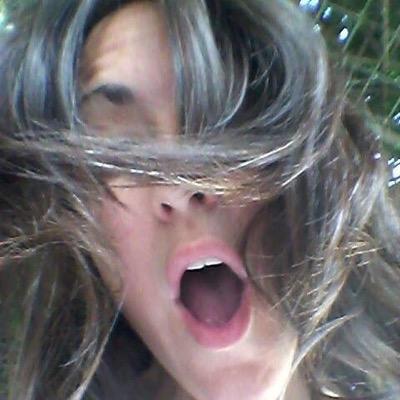 Lo que quisiera de vos es tan poco en el fondo, porque en el fondo es todo