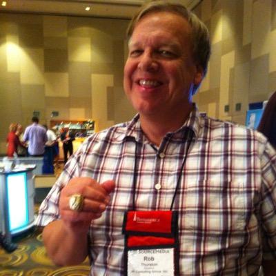 Intl business exec in Social Networking/HR/Benefits