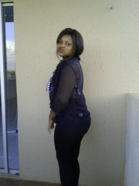♥♥♥Im A SeXy ChuBby BiTCH☺☺...I LOVE MYSELF♥♥♥.. I  take time to follow but I Follow back!!★