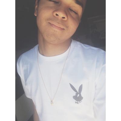 supremopizza's profile picture. SUPREME S/S15 http://t.co/9Qfhe0Uhuu