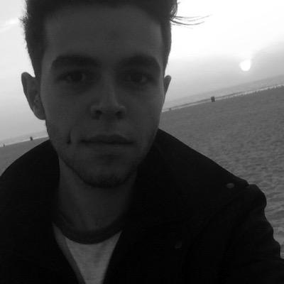 i gave you one free follow, so please follow @POLAERTS in back