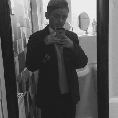 Follow me i follow back