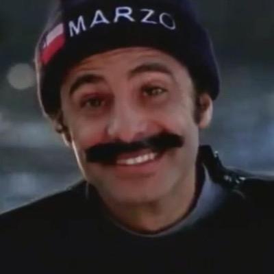Gozador de la vida, enemigo del tiempo, amigo de la madurez y explorador de momentos felices.