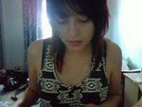 seldeshev's profile picture. Şu gezegende 5 milyar insan yaşıyor ama işte tutup birini seviyorsun ve onu kimseyle değişemiyorsun.