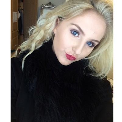 instagram- abbieyelland_