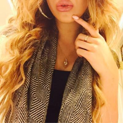 FREE FOLLOW FROM @korslaygui GO FOLLOW HER AND ASK FOR A FOLLOW BACK ✨