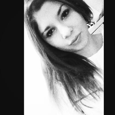 Sabinaidrizi's profile picture. 