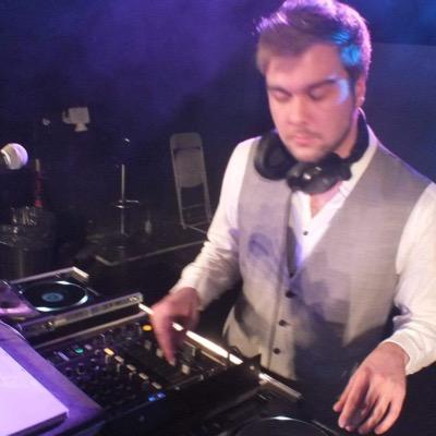 tives91's profile picture. Marketing, Music, F1 and Photography.