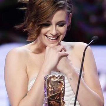 Fangirl y lectora en mi tiempo libre, o sea todo el tiempo!