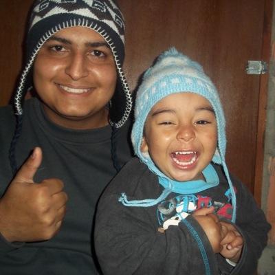 ''Verdadeiro poeta é aquele que segura a caneta E Deixa Deus escrever, Como diz a escritura, é o seguinte: Deus usa os loucos pra confundir os sábios.''