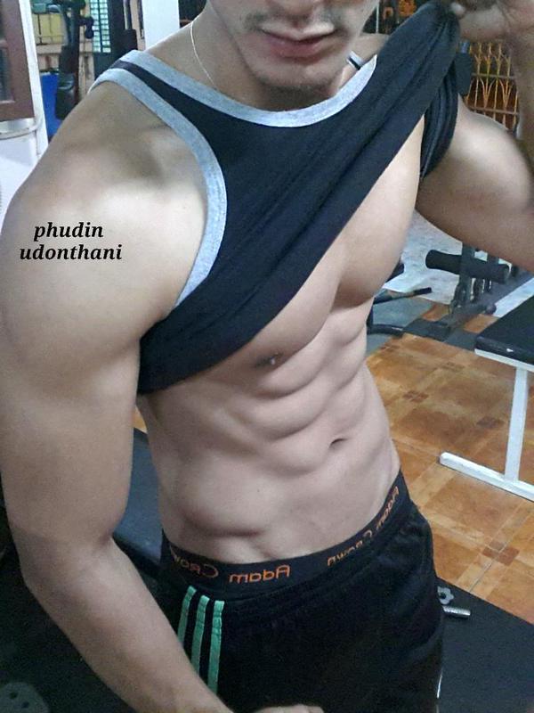 ความสุขคือการ ได้ถ่ายรูปsexy body
ลงโซเซียล