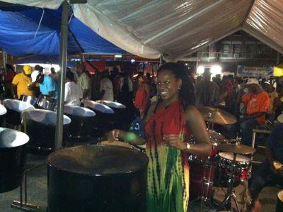 tharealmrshenry's profile picture. 