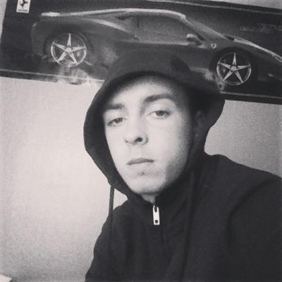 GrehanReece98's profile picture. I'm 16 .live in Dublin Ireland.im a huge wwe,hearthstone and football fan .i support man united .follow me and I'll follow back .if you play heartstone dm me