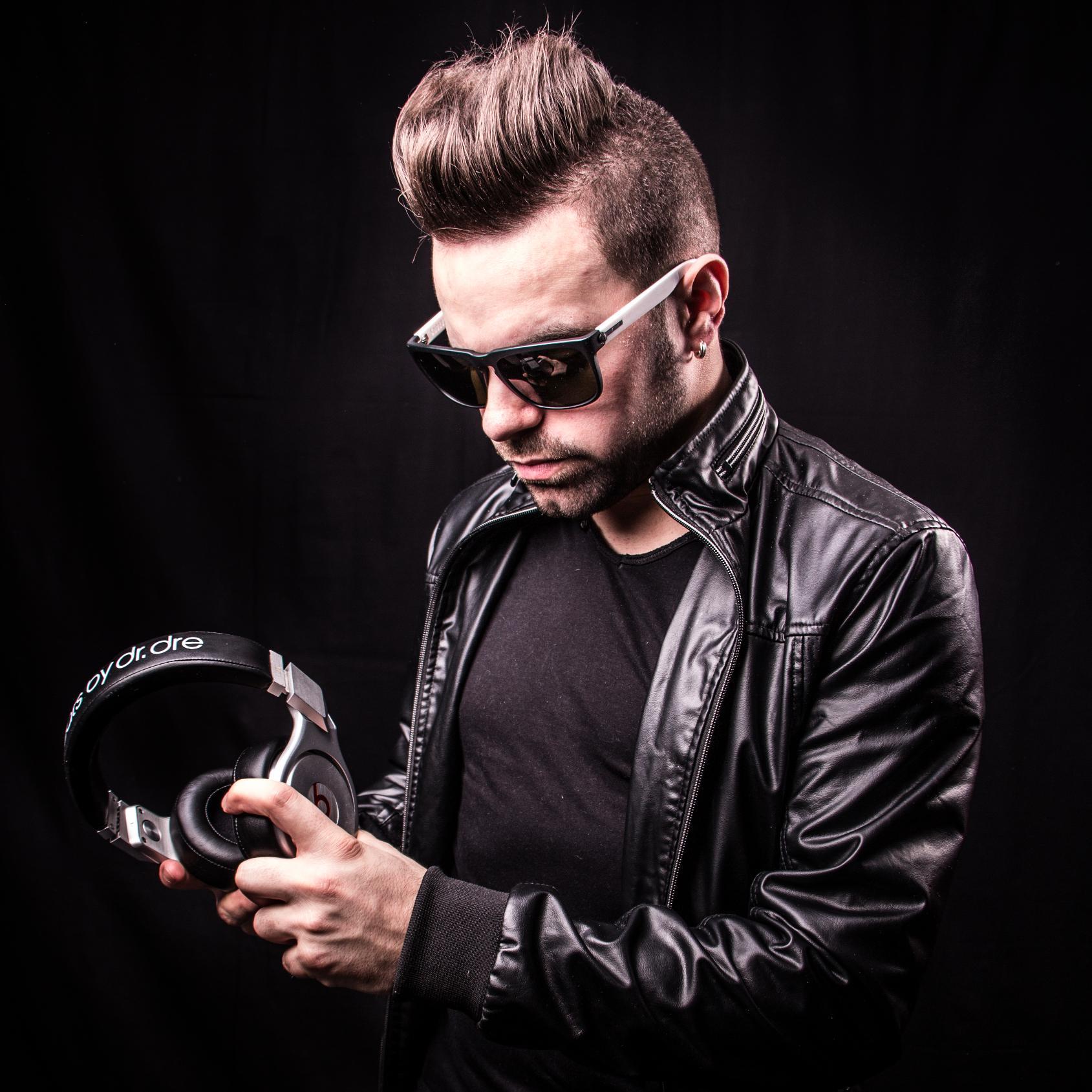 SebastianSiilva's profile picture. Facebook :
https://t.co/Y1jCVoNRXB