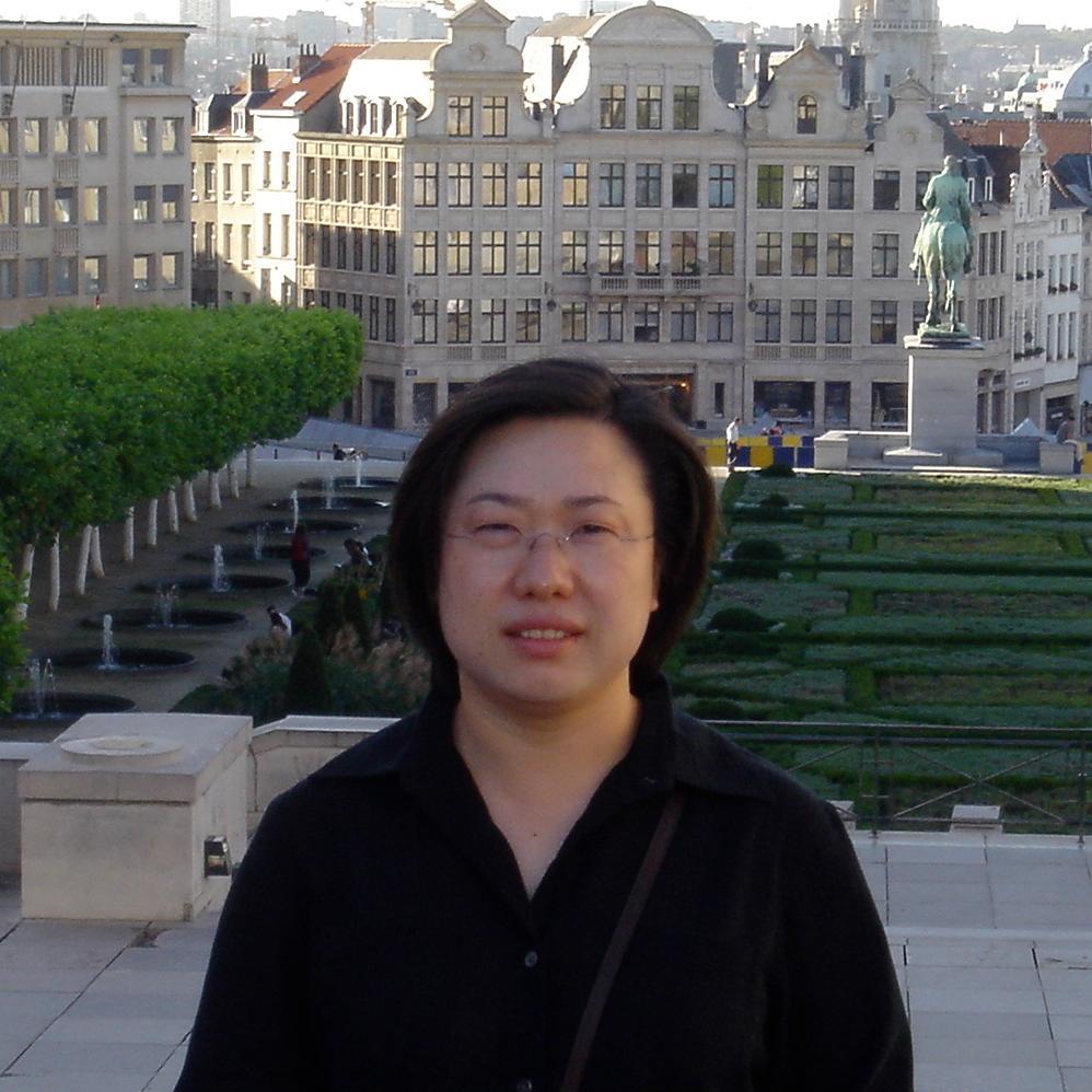 hwasu's profile picture. Generative AI, Data Science, Big Data Analytics, Enterprise Search Solutions