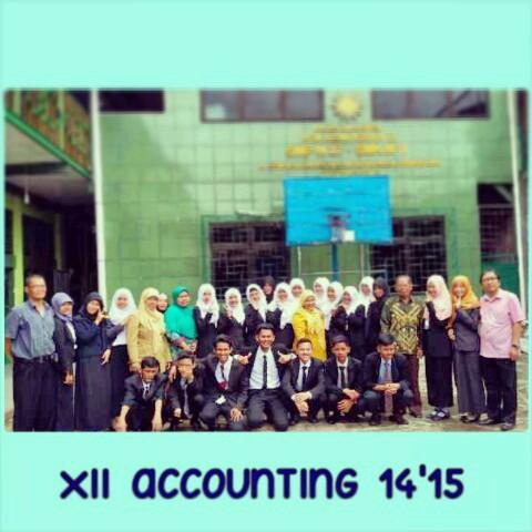 Sebelas_akuntan's profile picture. Accounting family