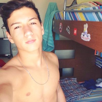 Saude e um qualquer no bolso, o resto nóis tira de letra ✌️
