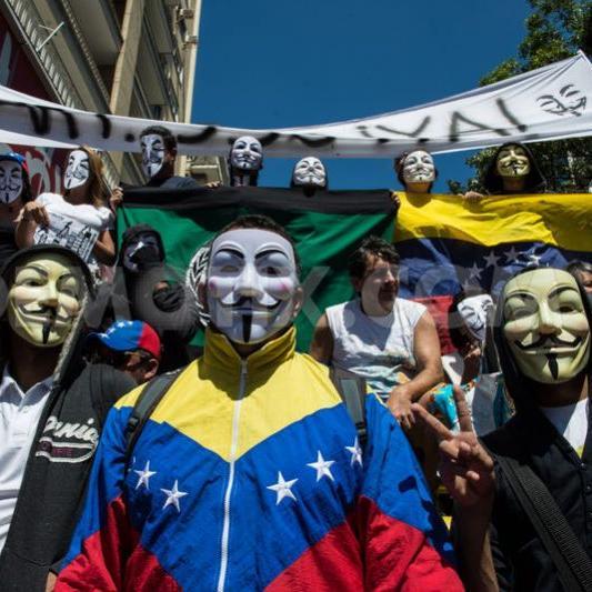 Estudiante guerrero, optimista en que hay un mejor futuro para Venezuela, vivimos en un gobierno ilegitimo, ¡¡la salida es la calle!!