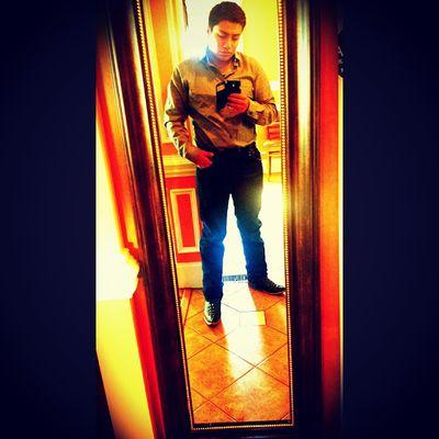 toco el saxophone y soy buena onda creo lol, me gusta jugar fútbol y andar con amigos !!!!!