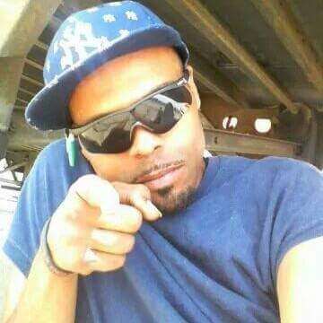 ChriscoLarry's profile picture. 