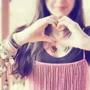 लिख लेती हूँ चंद अल्फ़ाज़ ~ बयाँ कर सके जो मेरे दिल के जज्बात.....                    http://t.co/qsH4dwRJHC