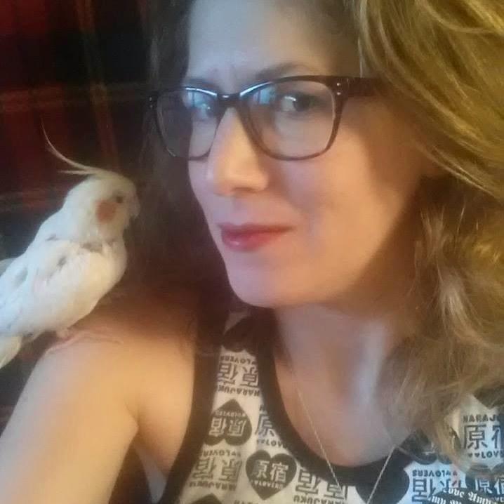 luckylainee's profile picture. 