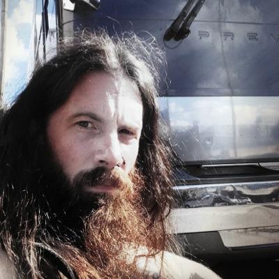guitar and vocalist at Kings Of Damnation