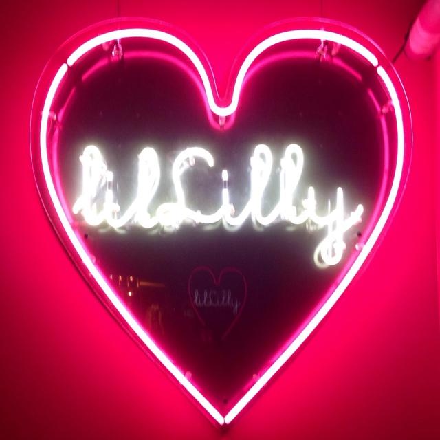 lilLilly Official／レディースブランド 「lilLilly(リルリリー)」の公式 twitterです♡