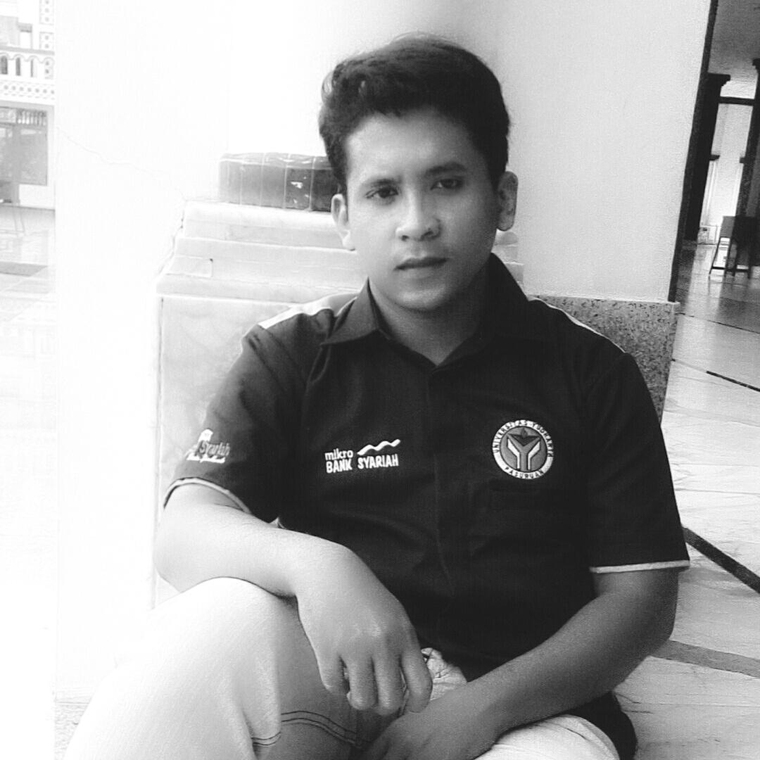 zamroni993's profile picture. 