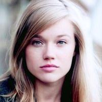 || Descriptive || 21+ || Age: 13 || #Znation OC || Brother: @YouthfulSniper || #Znation and #TWD crossover || Bio: http://t.co/1MsZe9UKKI ||