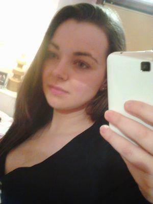 weenikkimcg's profile picture. 