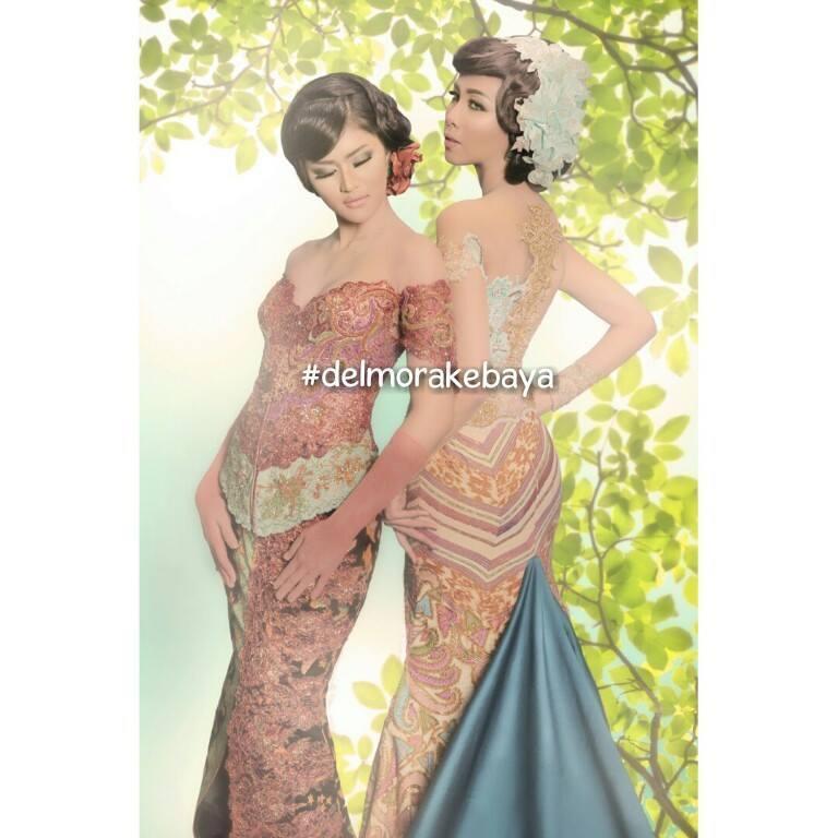 Desainer : Dedi Hertanto - Anie Wardhana 
Jl. Lowanu Ruko Luwano G.2 Jalan Lowanu Jogja, Telp : 0274-4469574 , Email : delmora.rumahkebaya@gmail.com