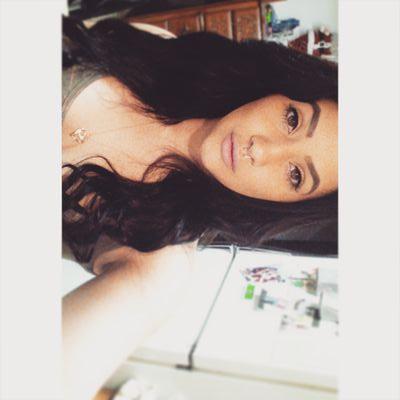 SimpleKathyGirl's profile picture. 