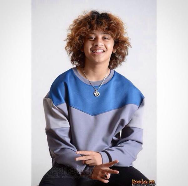 Strive to be the best fans for you @bastiansteel !We love you♥ forever.. and Always Support You